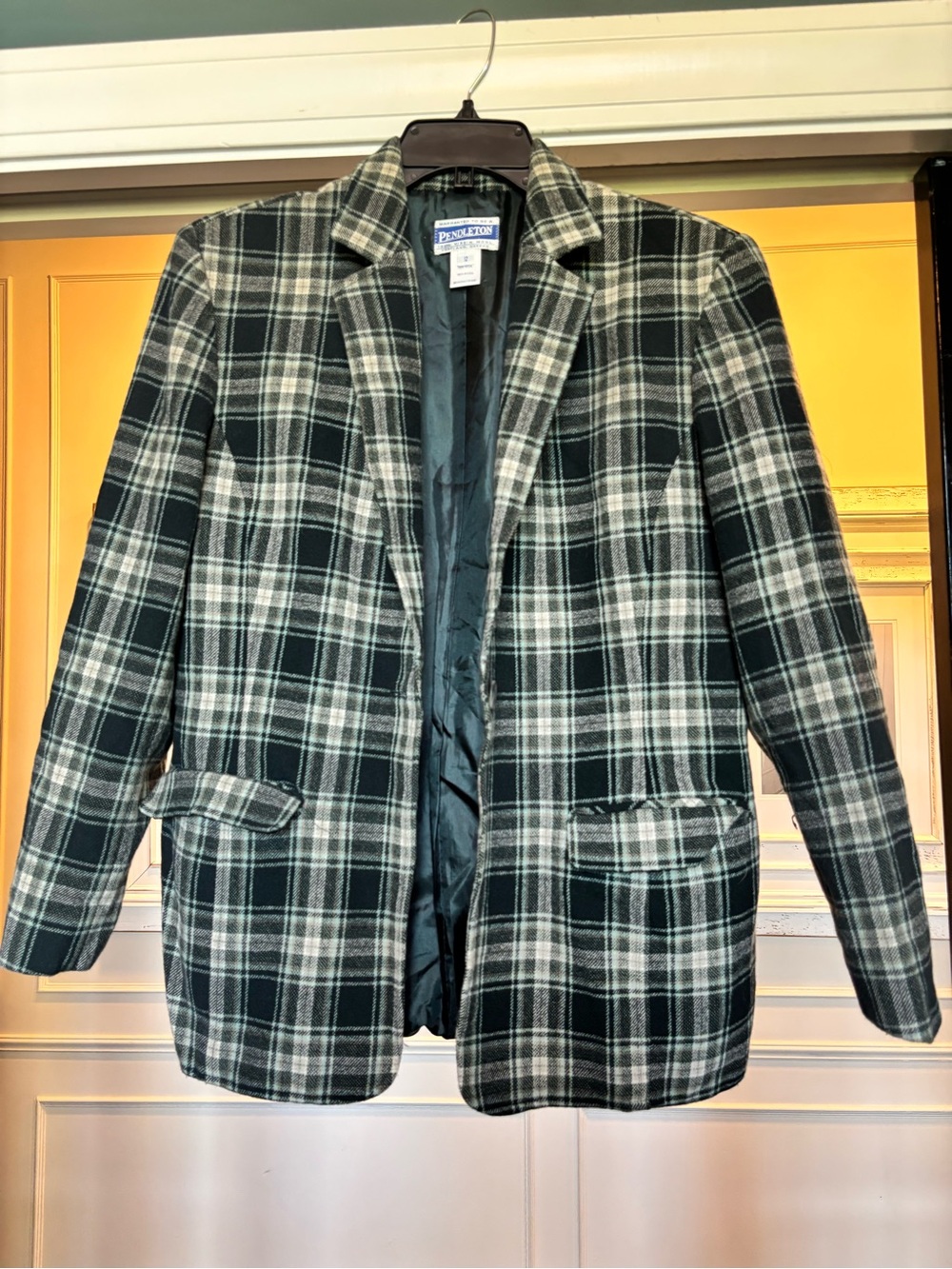 Vintage Pendleton 100% Pure Virgin Wool Plaid Blazer Jacket